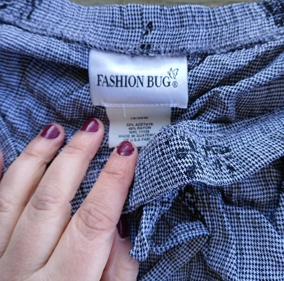 Vintage Y2K Fashion Bug Skirt - Picture 11 of 16